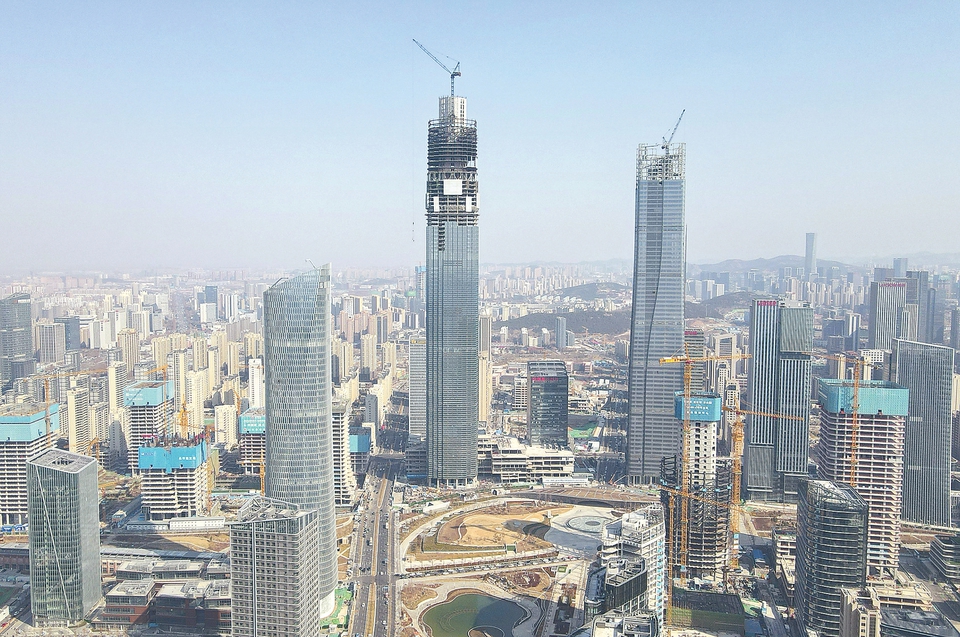 绿地山东国际金融中心 外框钢结构计划4月底封顶
