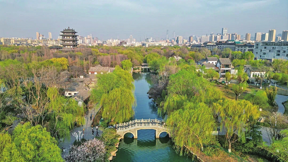 千年古城崭露头角——济南，这样乘上网红的快车