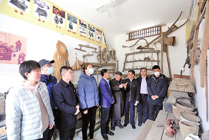 红色领航红十字 联建共建促发展 济南市红十字会开展“赓续红色血脉、关爱群众健康”主题党日活动