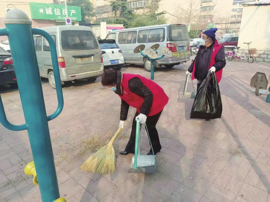 当好群众身边人 办好群众身边事