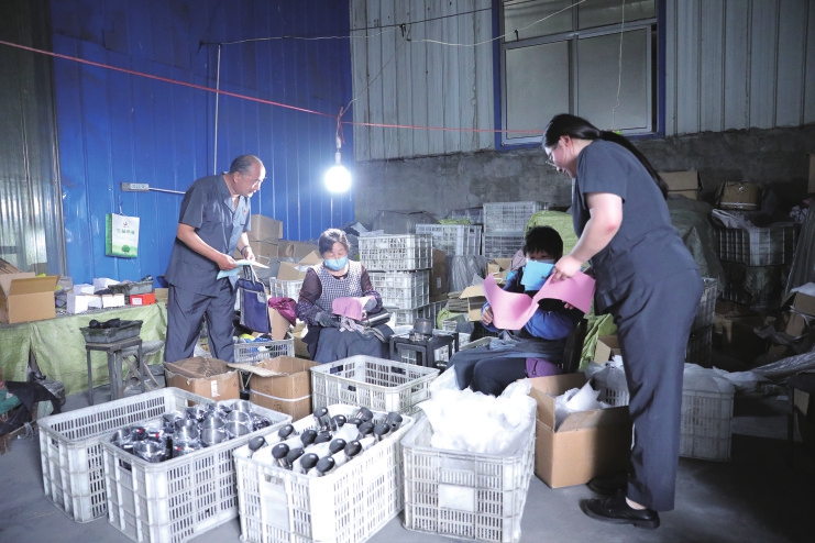 送法进企业 普法零距离