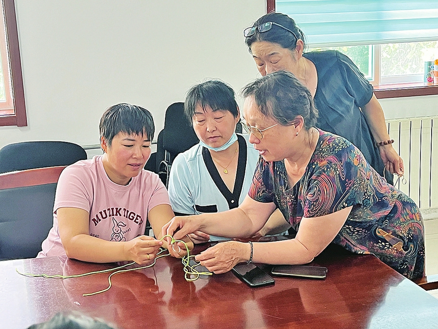 志愿为民走在前 播撒大爱暖人间 济南市各区县开展各类特色活动，让志愿服务接地气更贴心