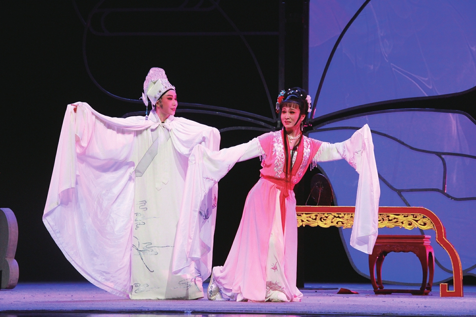 小剧场吕剧《山伯》: “两创”视角再现传统经典