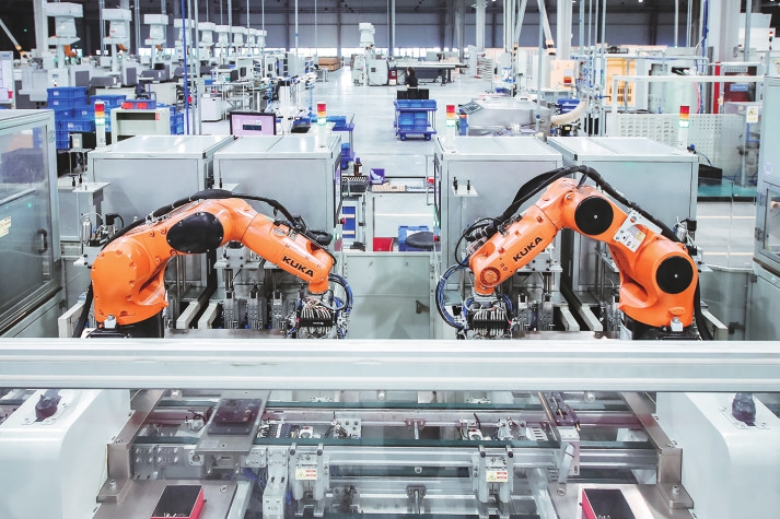 上半年全市智能制造与高端装备产业营收超1900亿元 力争到2025年产业规模达7000亿级