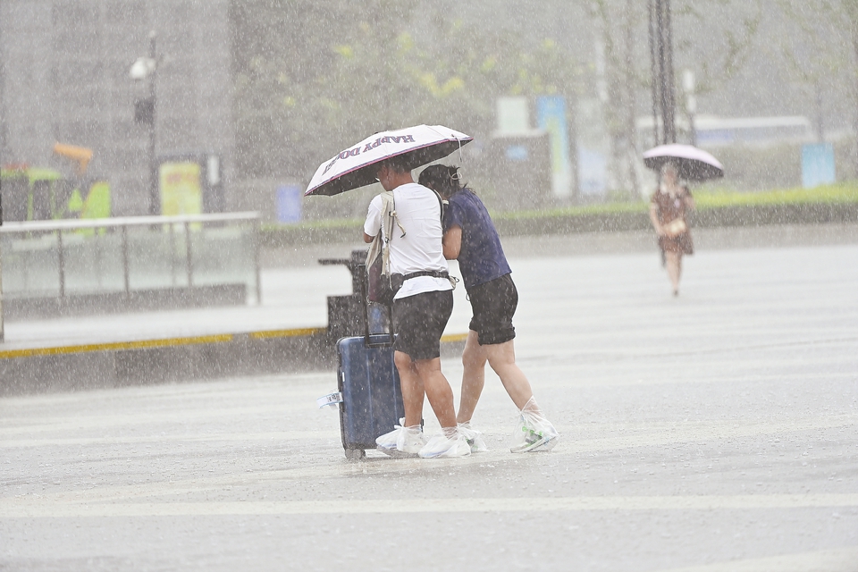 急雨突访泉城，全市平均降雨量为6.3毫米