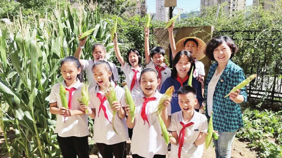 “专业” 品质教师“幸福圈”赋能立德新成长 济南市历下区立德学校创新培养模式，引领教师不断逼近