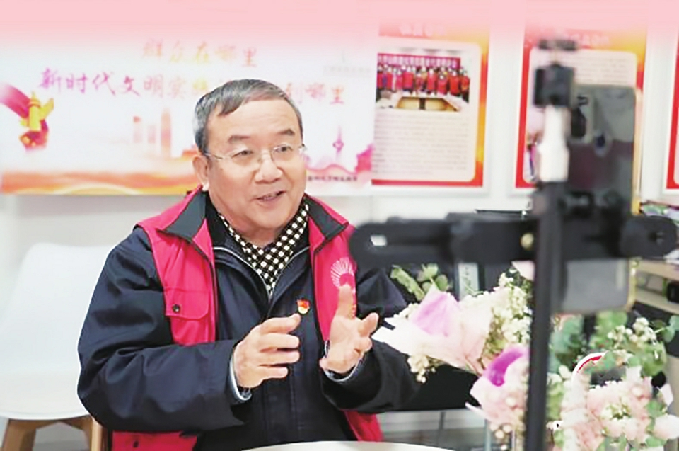 奶奶版“社交刚需”是谁的精神补丁？