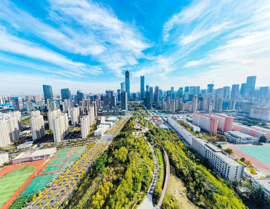 蓝天白云艳阳天 气温悄悄在回暖