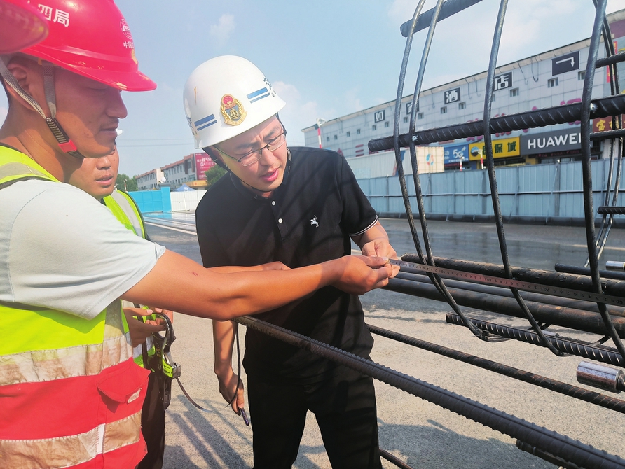 项目突破年奋勇当先锋——济南市交通质安中心助力打造“平安百年品质工程”工作纪实